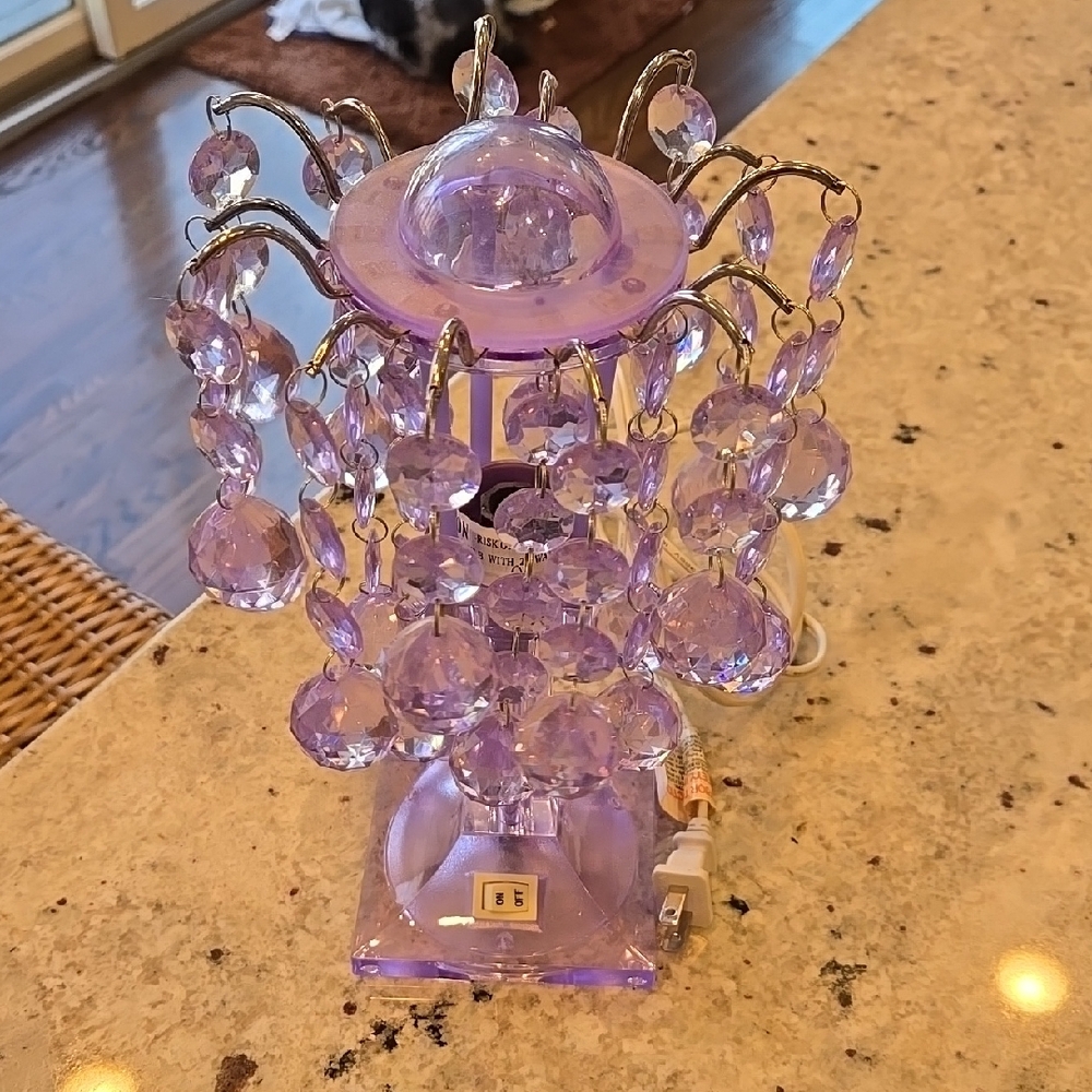 Elegant Purple Crystal Table Lamp. Crystals Are Plastic.